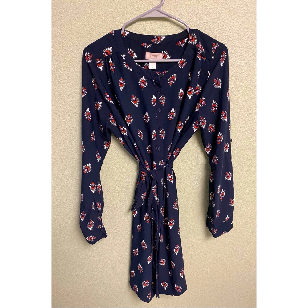 Shirt dress with buttons and tie waist